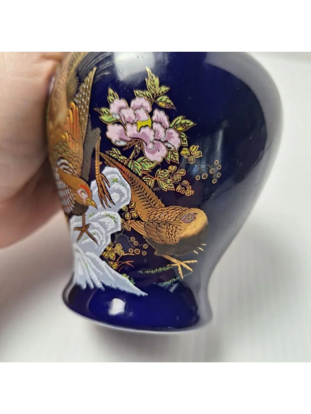VTG KUTANI JAPANESE PORCELAIN COBALT BLUE VASE GOLDEN PHEASANT LOTUS GOLD TRIM